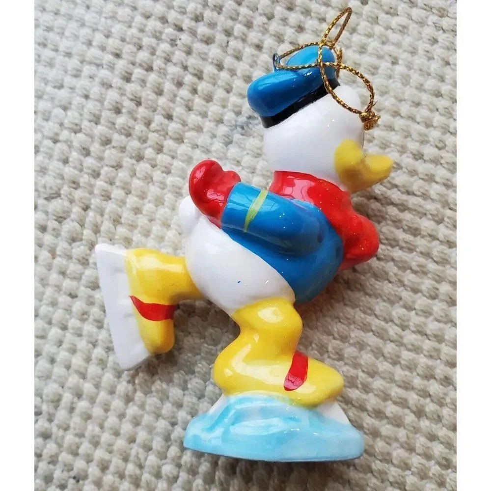 Vintage M&R Disney Disneyland  Donald Duck Ornament Ice Skating Figurine Japan